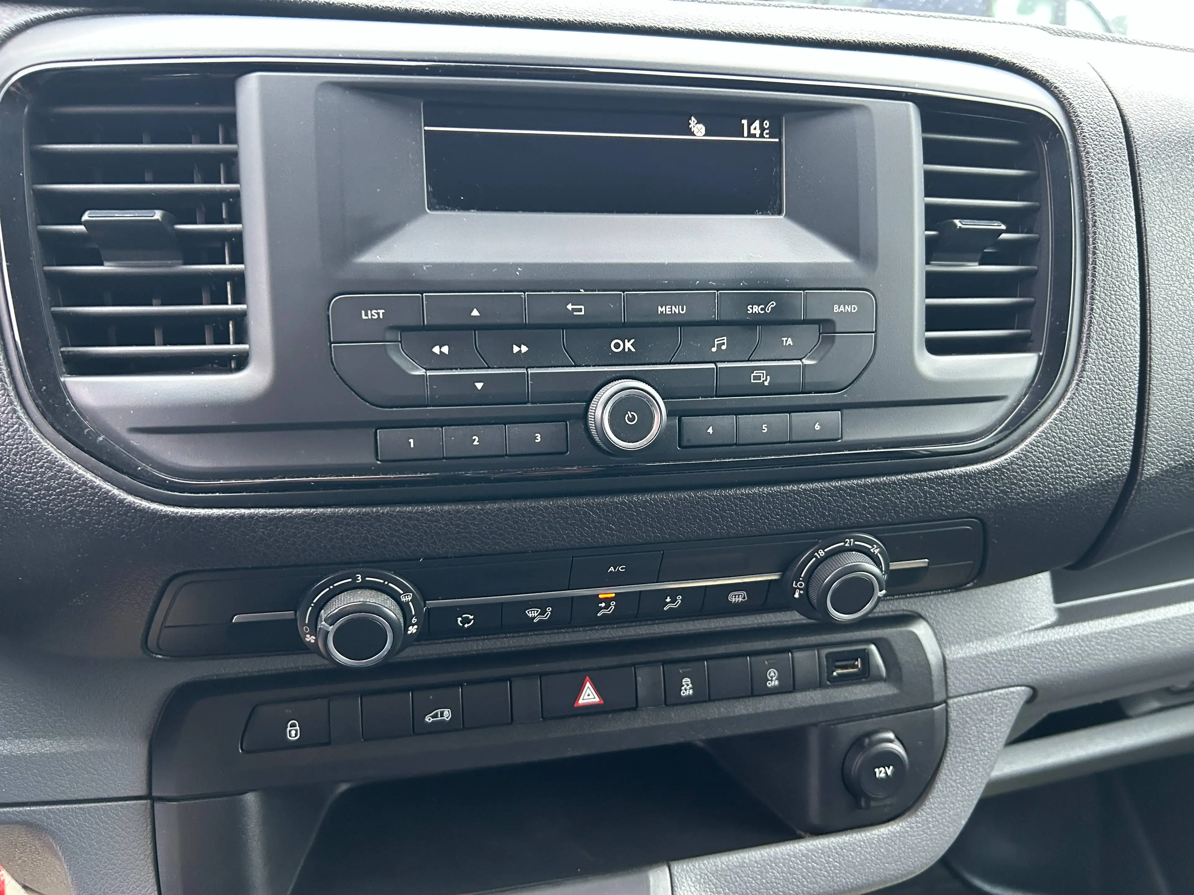 Peugeot Expert 2.0 HDi L2H1 zie foto's wagen word gekeurd met garantie — photo 12