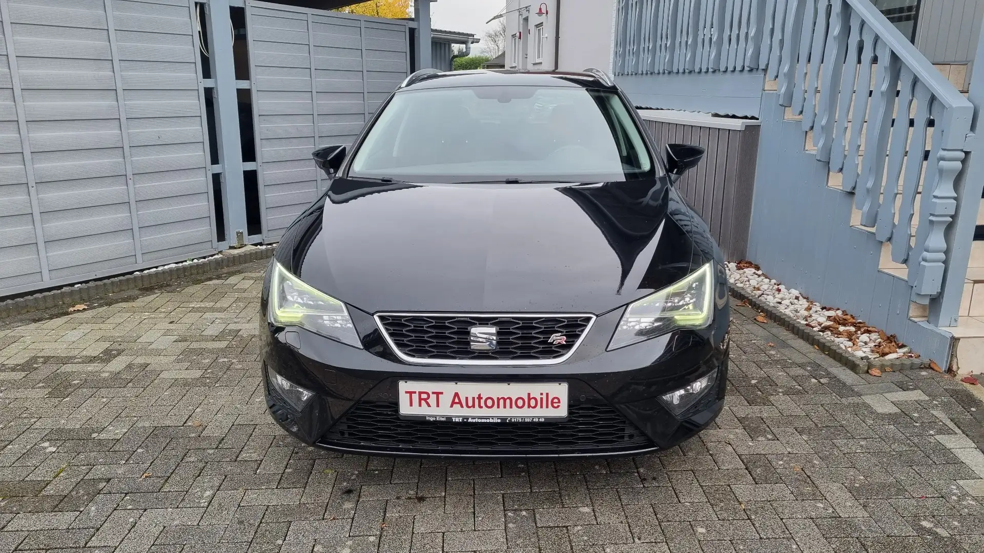 SEAT Leon Leon FR Ausstattung Navi Klimaauto Sitzh. 1. Hand Schwarz - 1