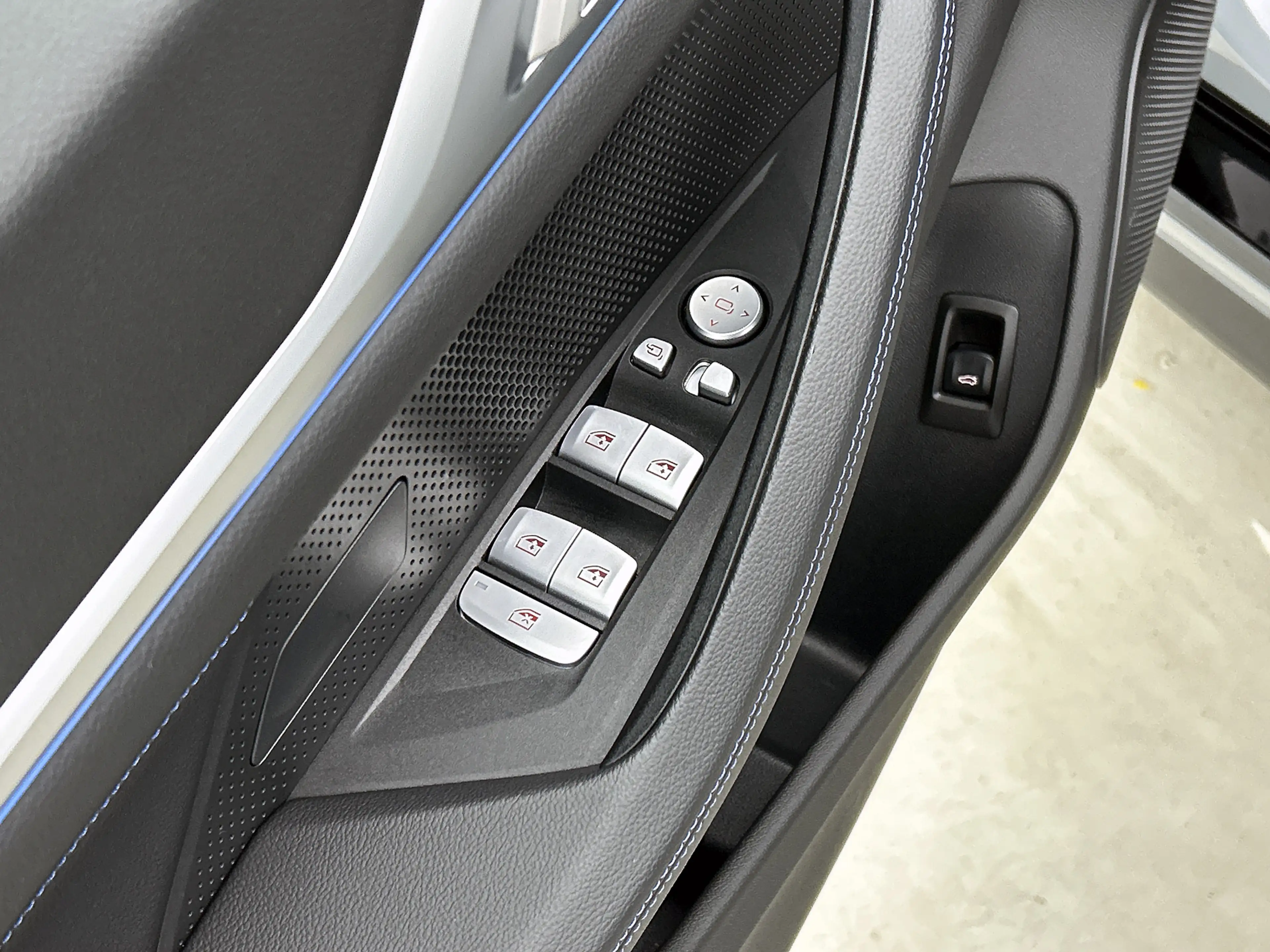 BMW i4 eDrive40 M Sport Edition 84 kWh Driv. Assist prof. — photo 31