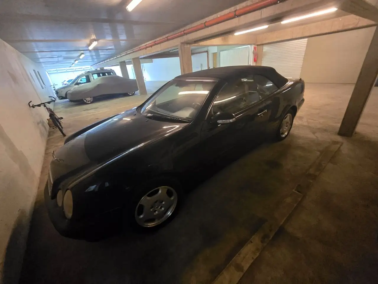 Mercedes-Benz CLK 230