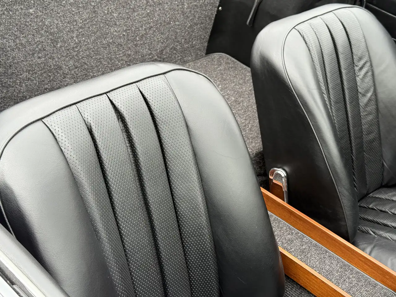 Mercedes-Benz SL 230 W113 Pagode, foto 3