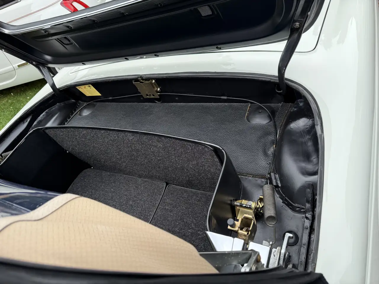 Mercedes-Benz SL 230 W113 Pagode, foto 6