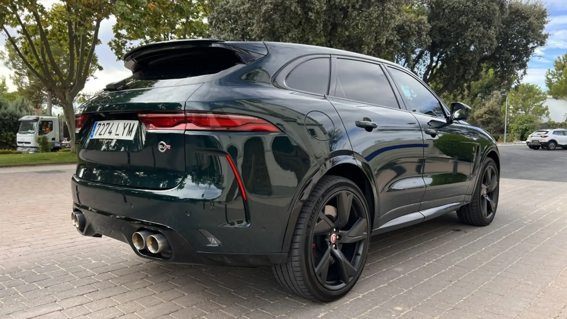 Jaguar F-Pace 5.0 V8 SVR Aut. AWD 550 Verde - 1