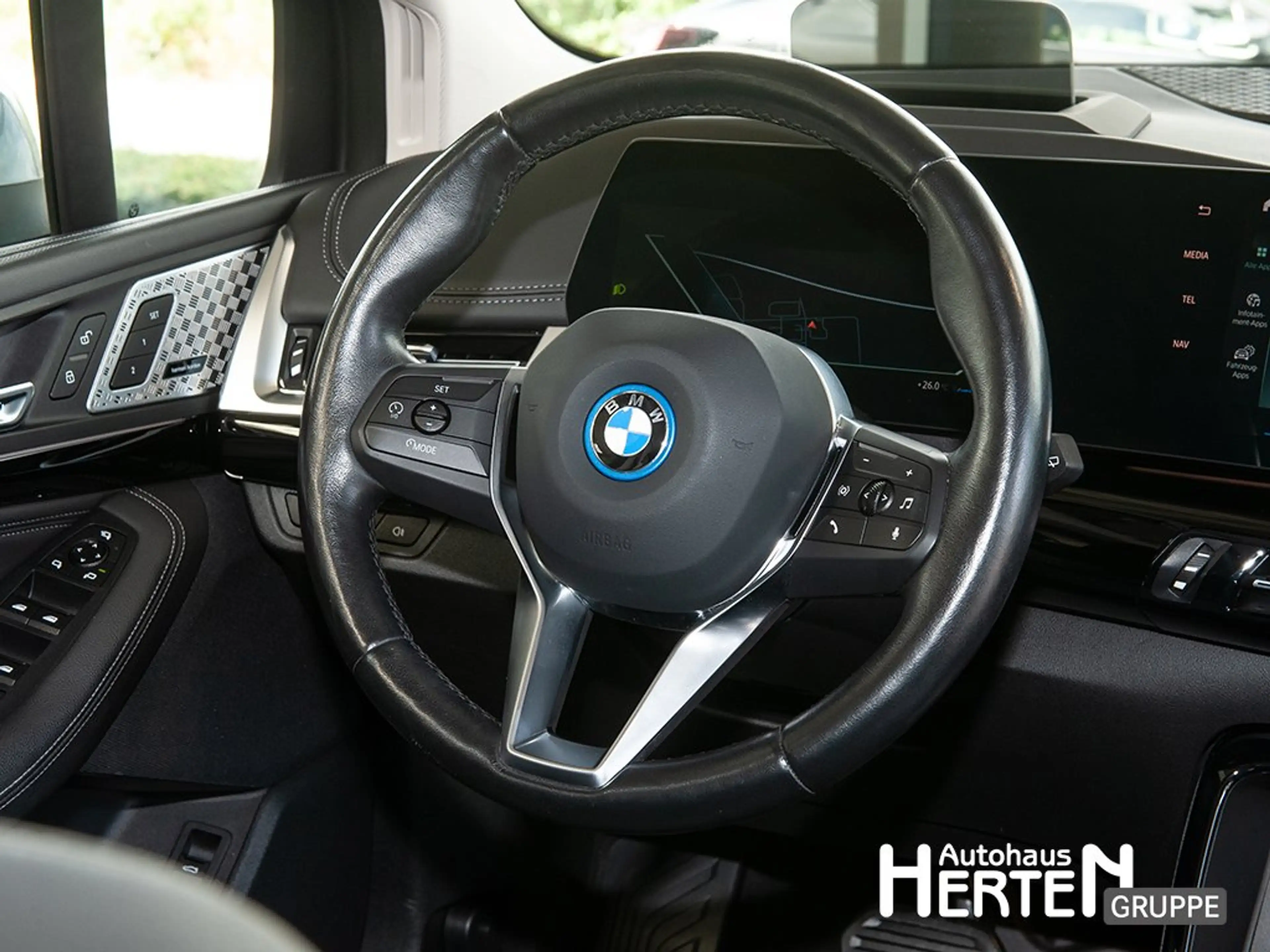 BMW 230 e xDrive Active Tourer LED+HEAD-UP+RÜCKFAHRK. — photo 7