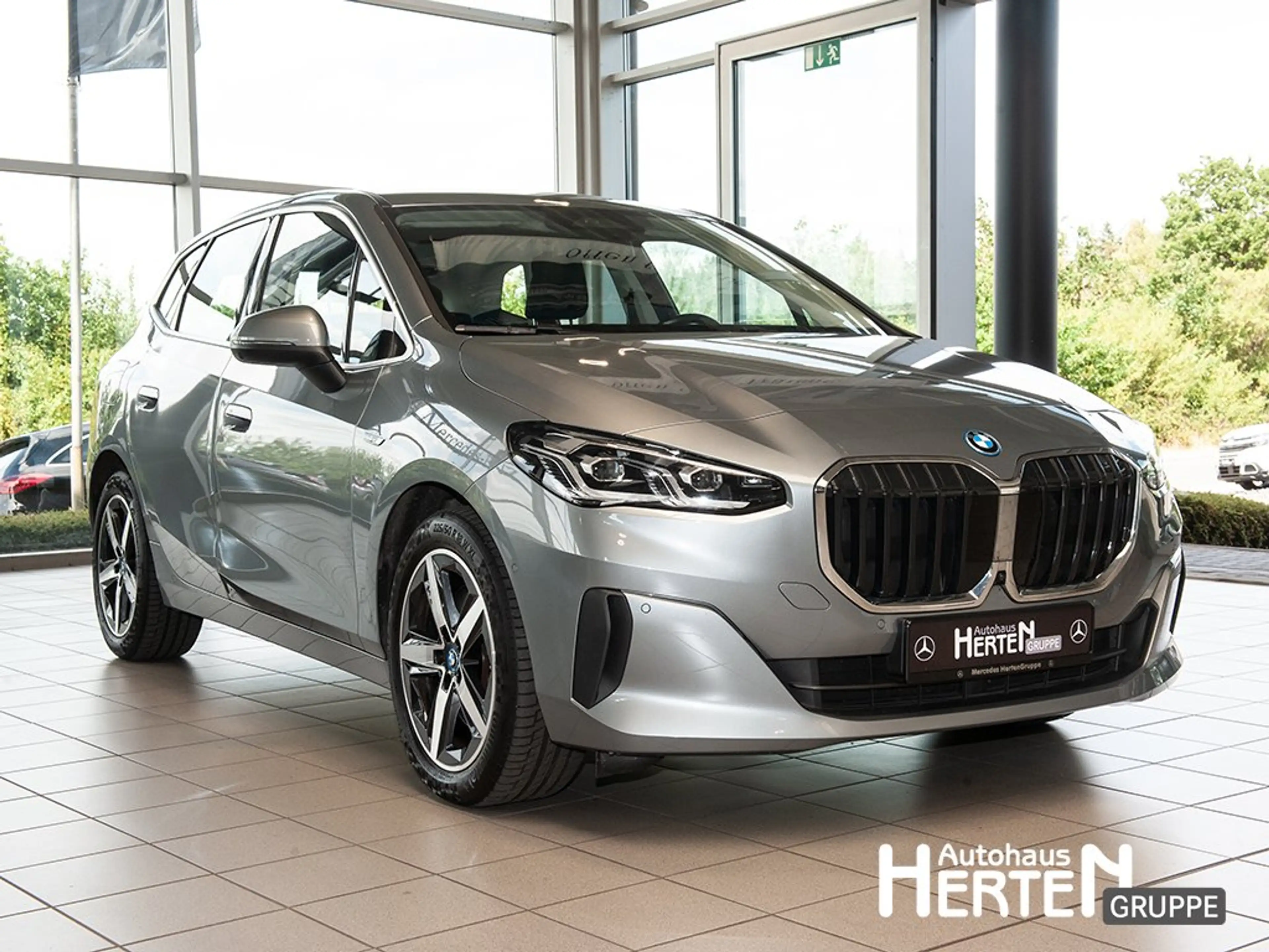 BMW 230 e xDrive Active Tourer LED+HEAD-UP+RÜCKFAHRK. — photo 3