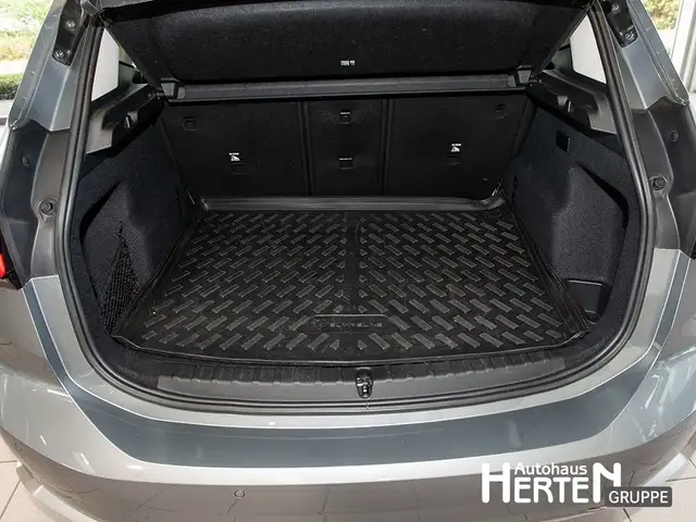 BMW 2 Series view 15