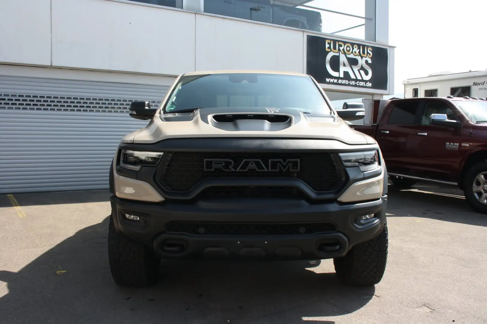 Dodge RAM 6,2ltr TRX Sondermodell  Sandblast Level2 Pano ACC Beige - 1