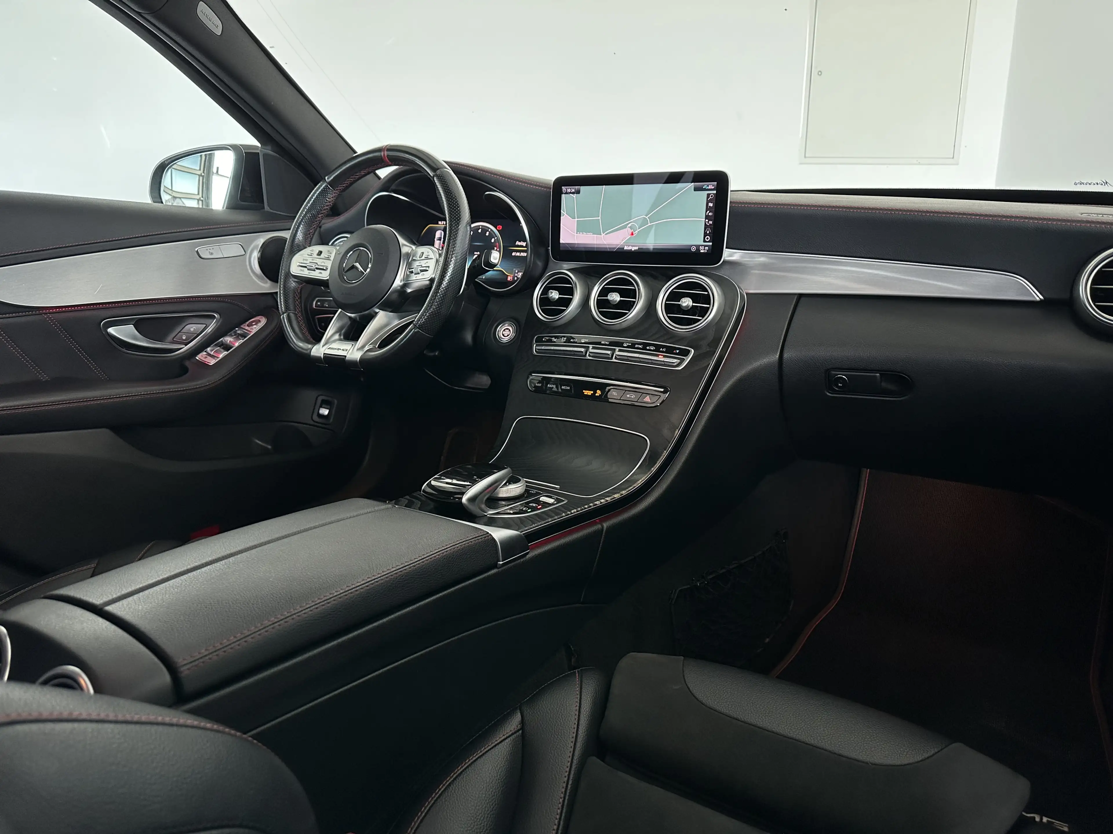 Mercedes-Benz C 43 AMG *PANO *AHK *DIST *NIGHT-PAKET *SPRTABGS — photo 9