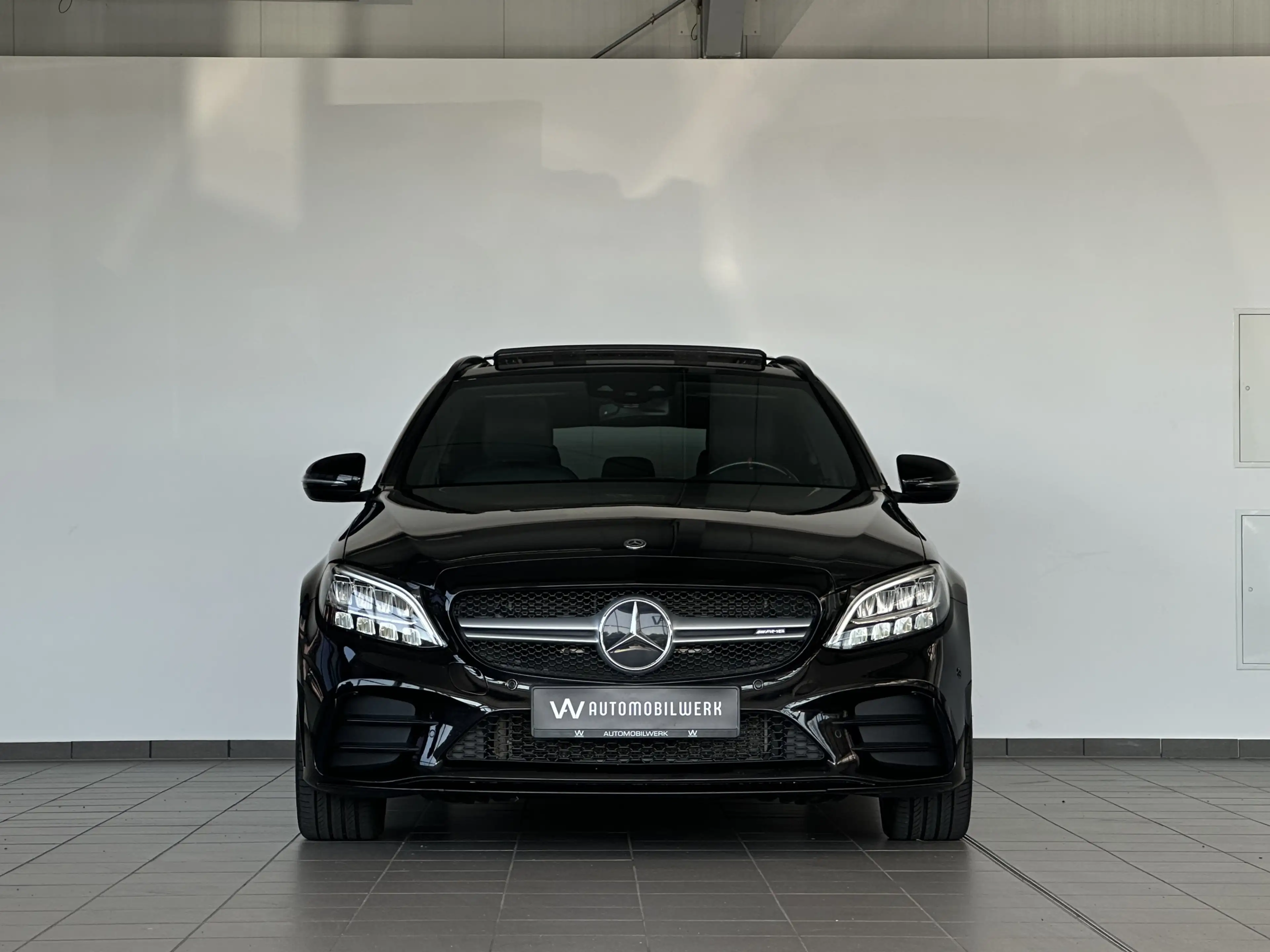 Mercedes-Benz C 43 AMG *PANO *AHK *DIST *NIGHT-PAKET *SPRTABGS — photo 2