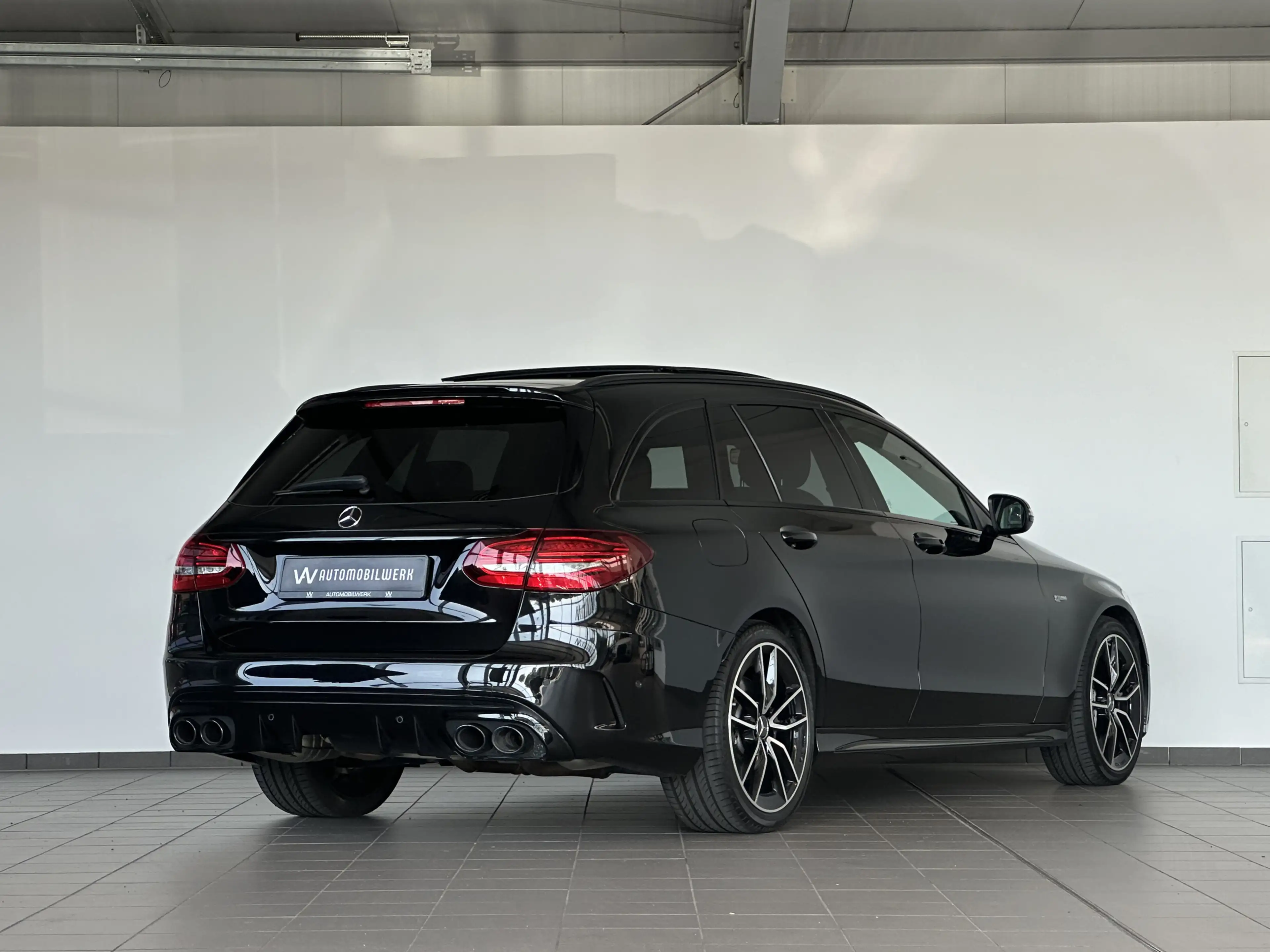 Mercedes-Benz C 43 AMG *PANO *AHK *DIST *NIGHT-PAKET *SPRTABGS — photo 4