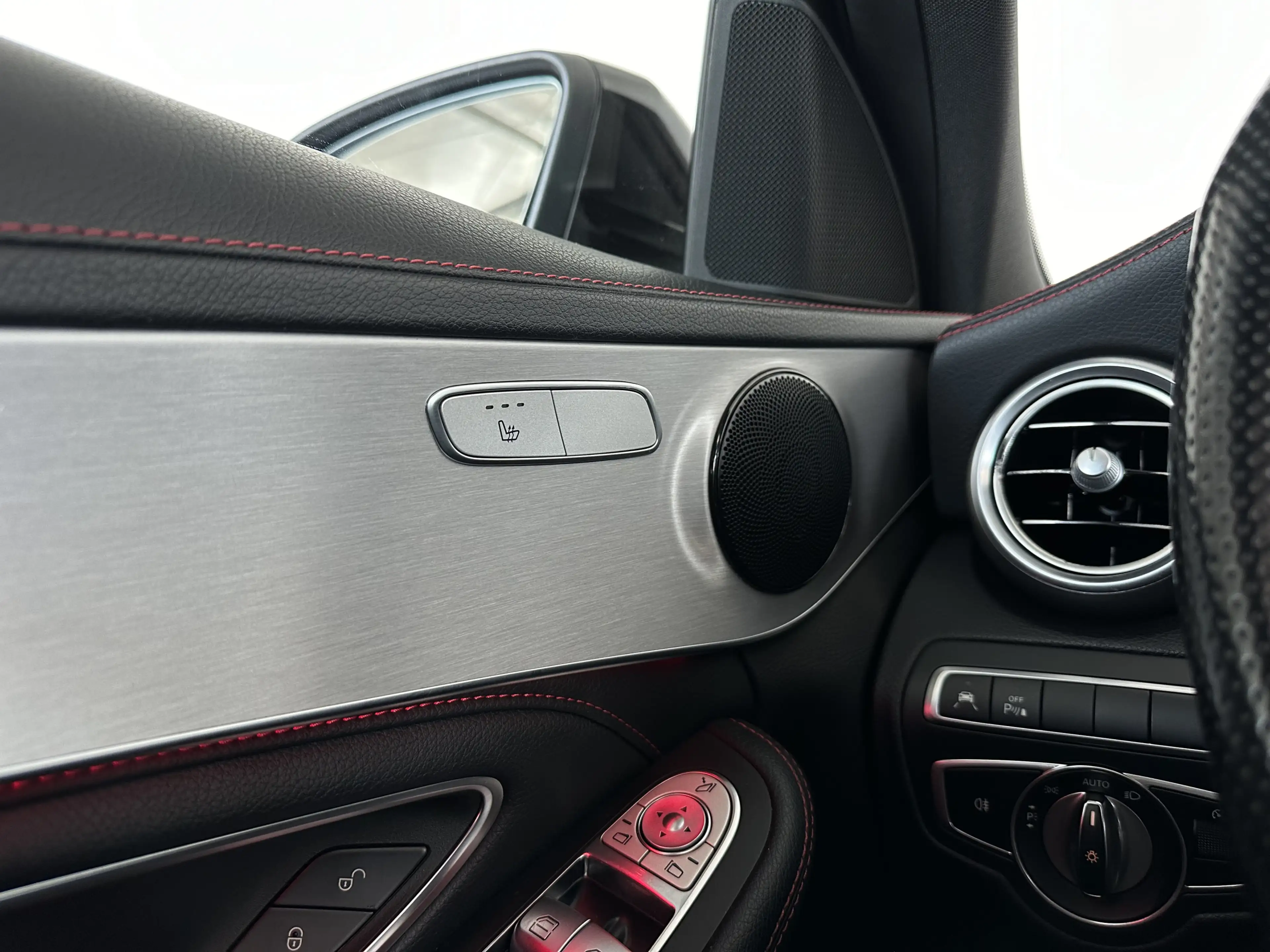 Mercedes-Benz C 43 AMG *PANO *AHK *DIST *NIGHT-PAKET *SPRTABGS — photo 13