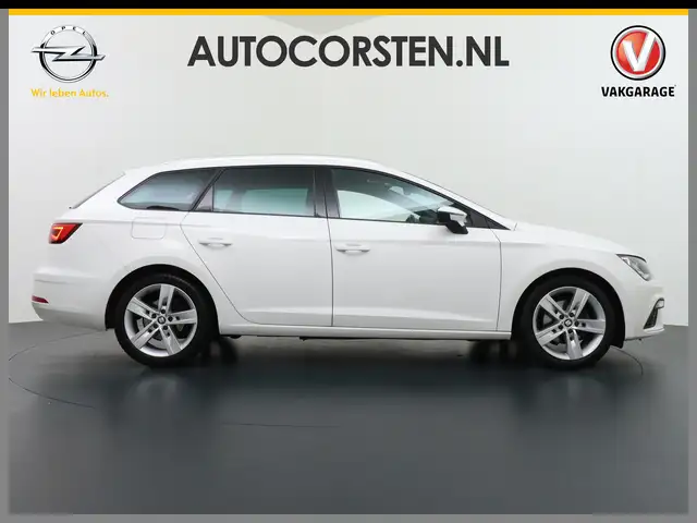 Seat Leon view 4