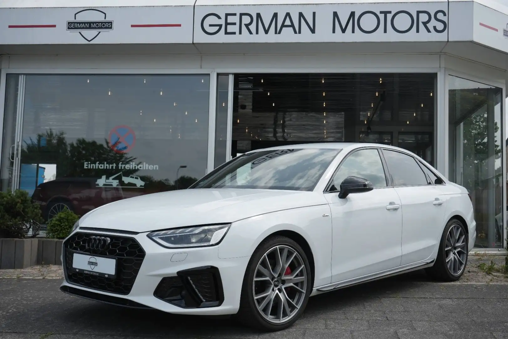 Audi A4 Lim. 40 TFSI S Line Competition Edition Plus Blanc - 1