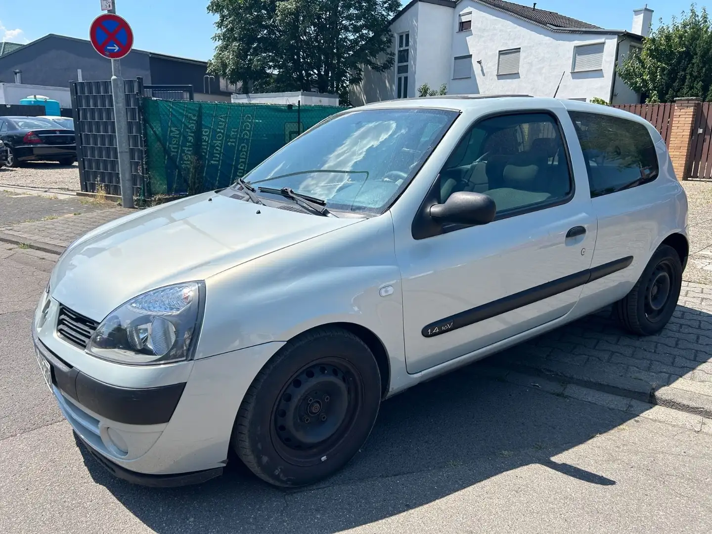 Renault Clio * Automatik * TÜV/HU Neu Silber - 1