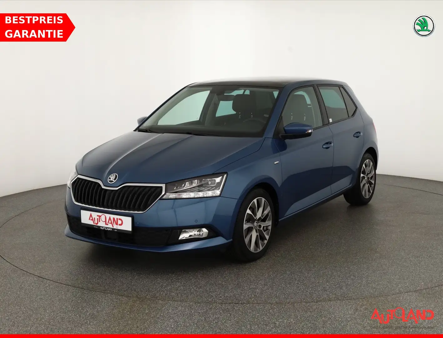 Skoda Fabia 1.0 TSI Clever LED Navi ACC Panorama DAB Blau - 1