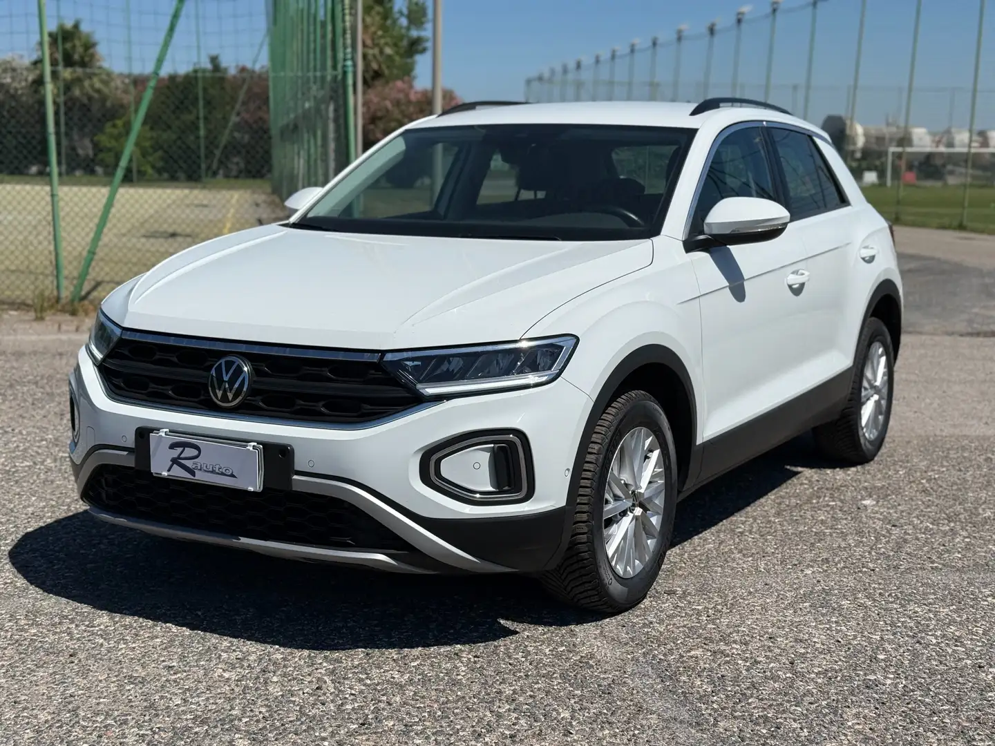 Volkswagen T-Roc 1.0 tsi Style 110cv Bianco - 1