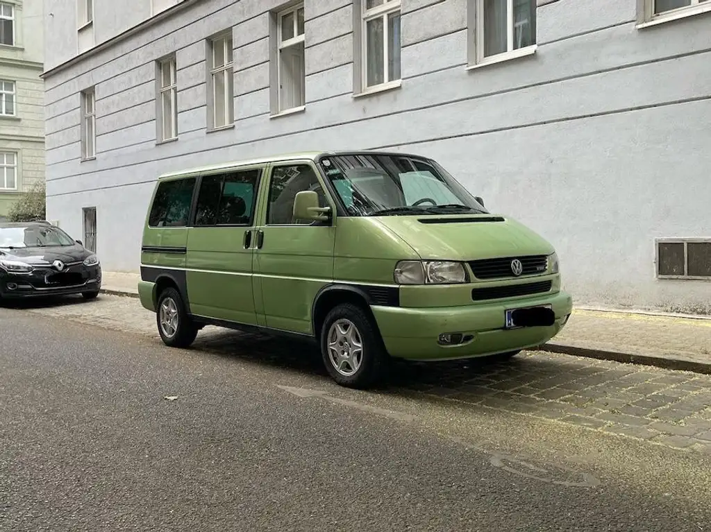 Volkswagen T4 Caravelle 1998 из Европы — купить под ключ