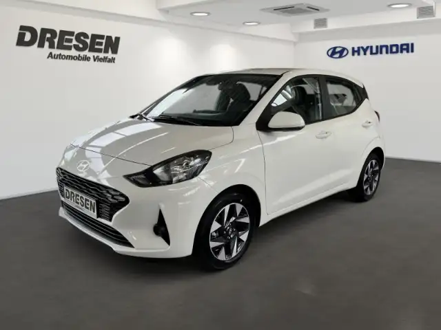 Hyundai i10 1.2 Trend/Navi/Rückfahrkamera/Sitzheizung/Klimaanl
