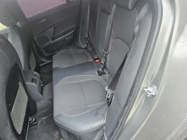 Jaguar Xe view 20