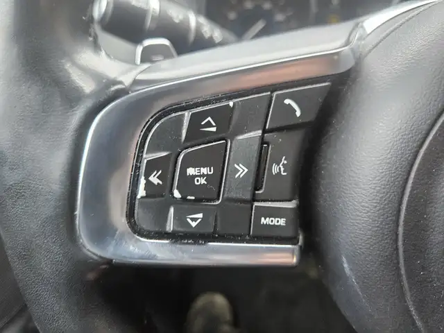 Jaguar Xe view 17