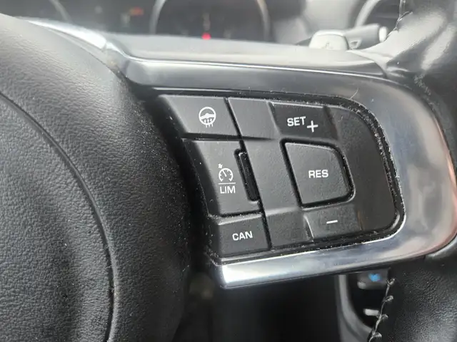 Jaguar Xe view 18
