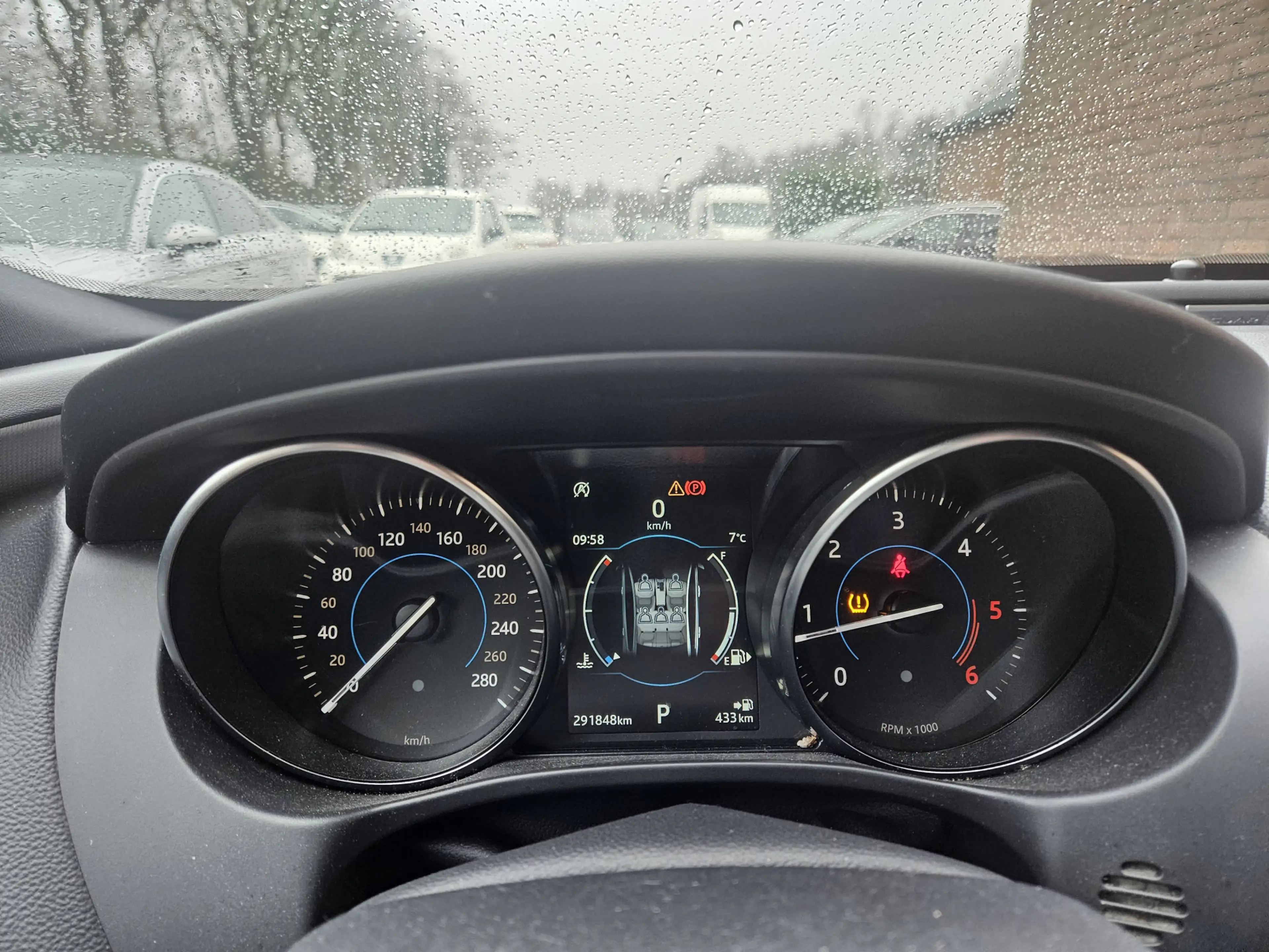 Jaguar XE 2.0 D Portfolio — photo 7