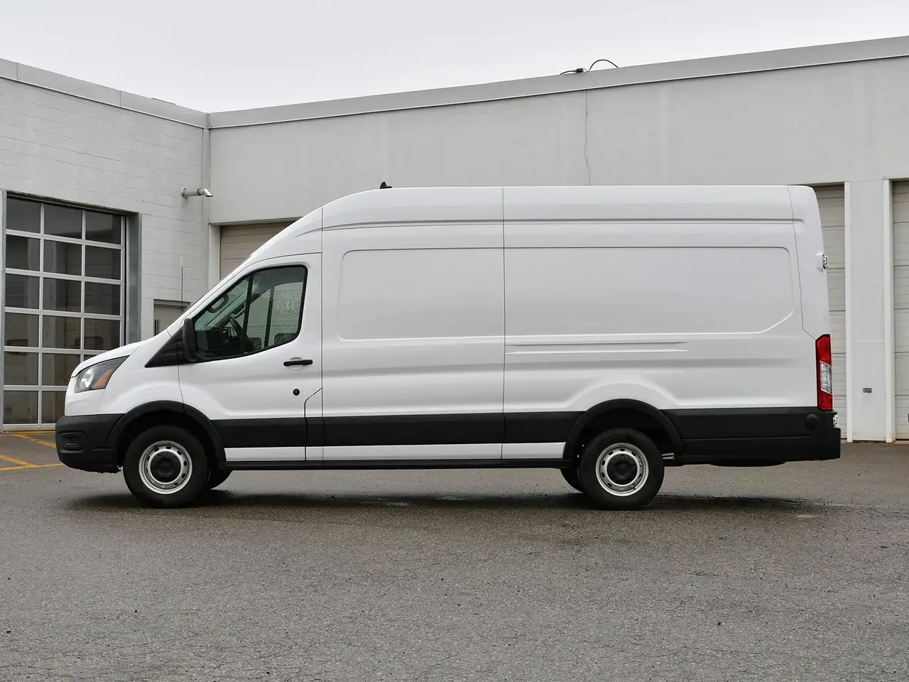 Ford Transit Cargo Van снимка Ford Transit Cargo Van