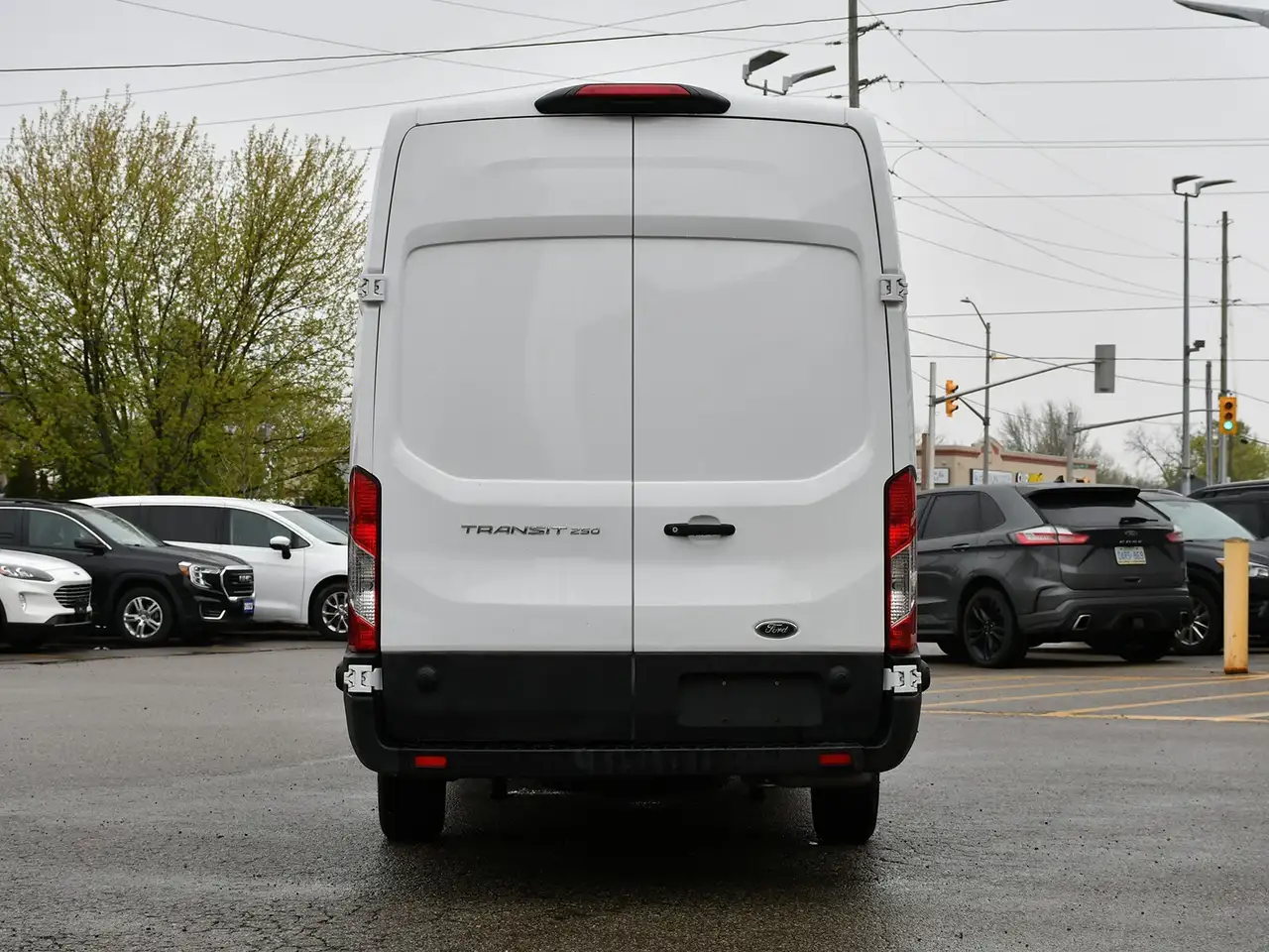 Ford Transit Cargo Van снимка Ford Transit Cargo Van