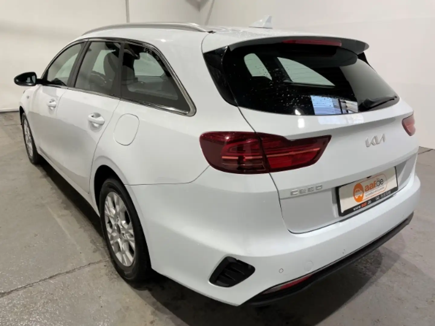 Kia Ceed SW / cee'd SW 1.6 CRDi MH Vision EU6d Navi SHZ Temp PDC Rückfahr Blanco - 2