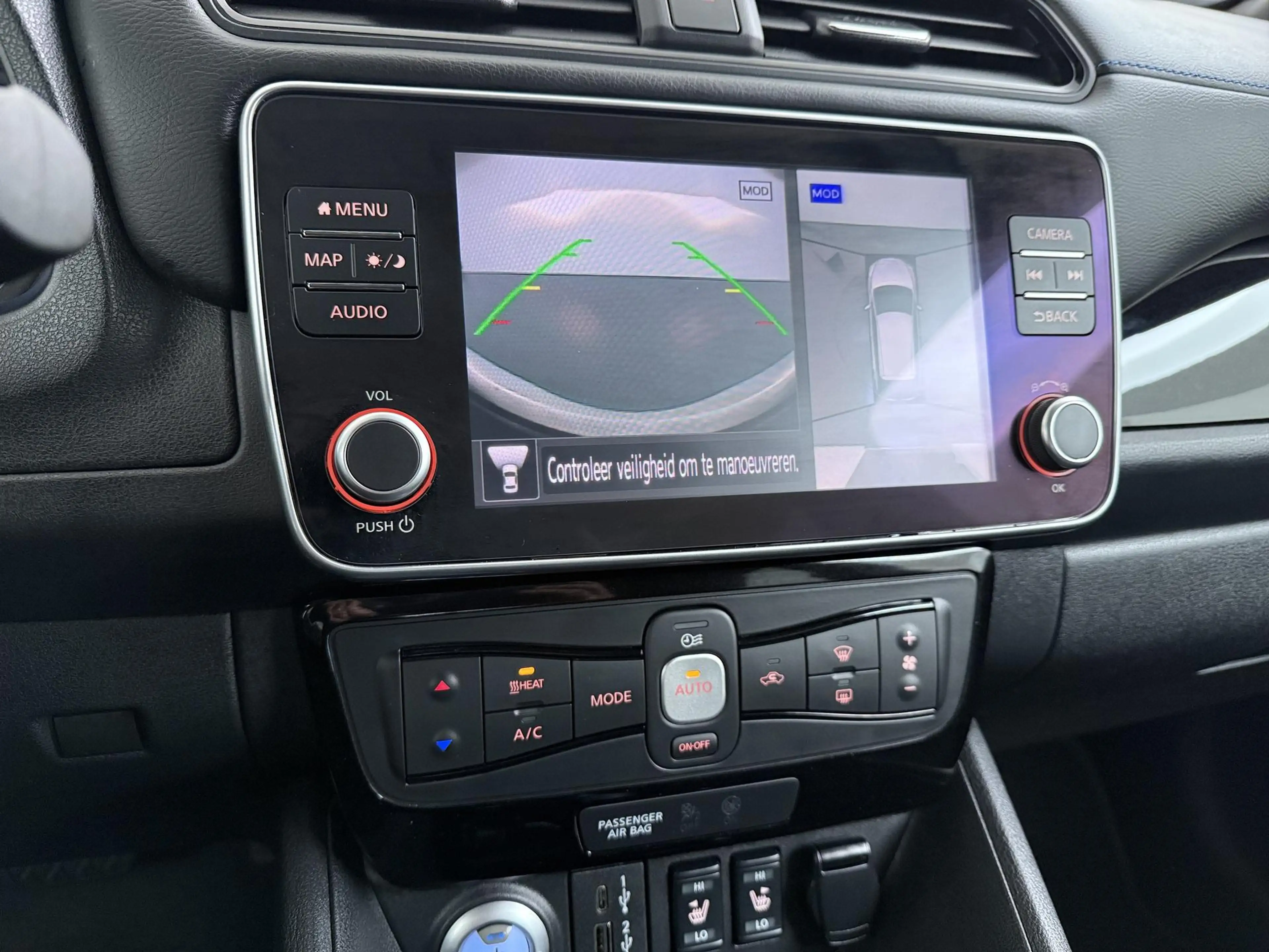 Nissan Leaf N-Connecta 40 kWh | Adapt. Cruise | Stoel- & Stuur — photo 11