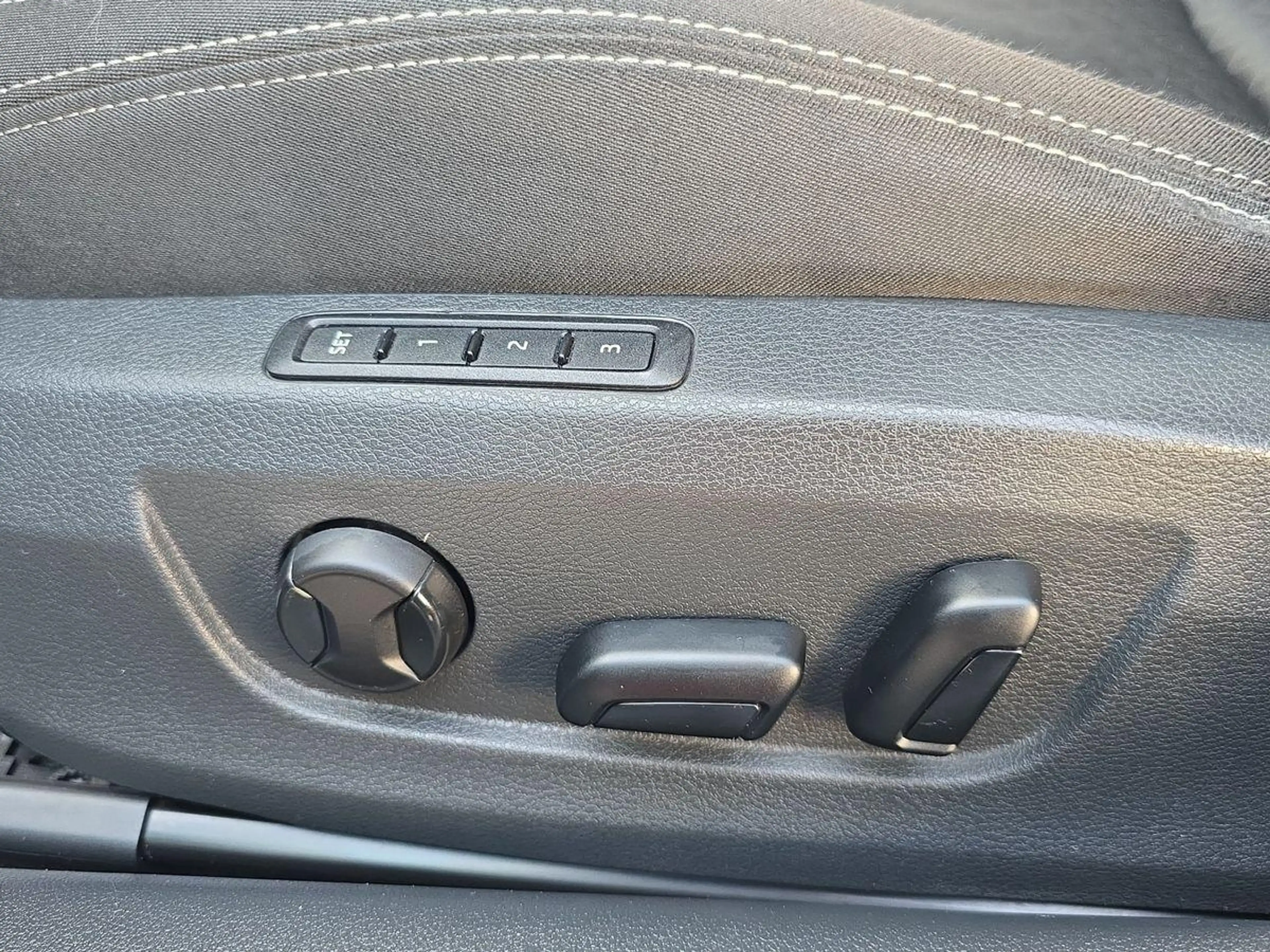 Skoda Superb Style TDI PANO AHK ACC R-KAM BI-XEN MEMOR — photo 11