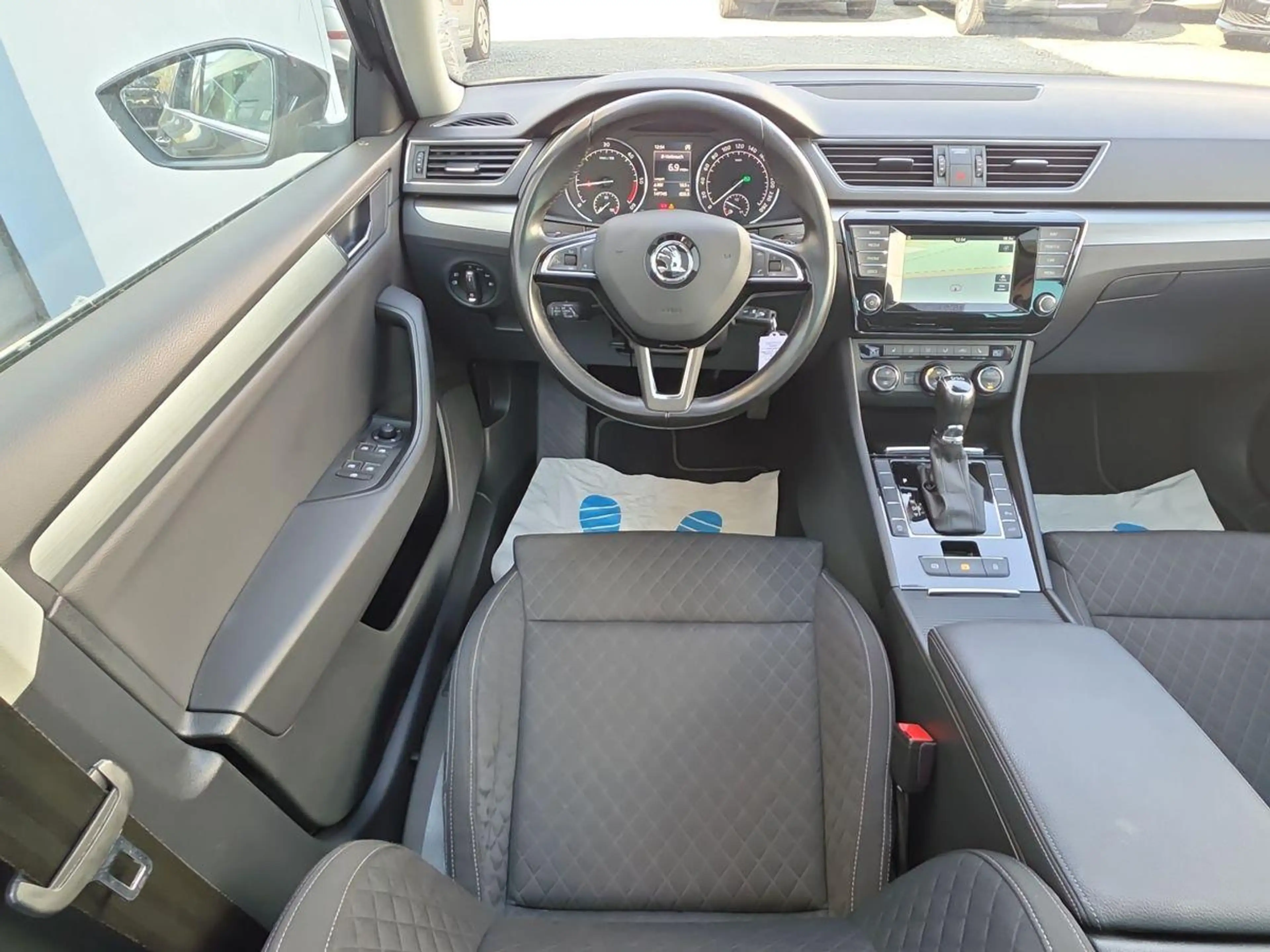 Skoda Superb Style TDI PANO AHK ACC R-KAM BI-XEN MEMOR — photo 14