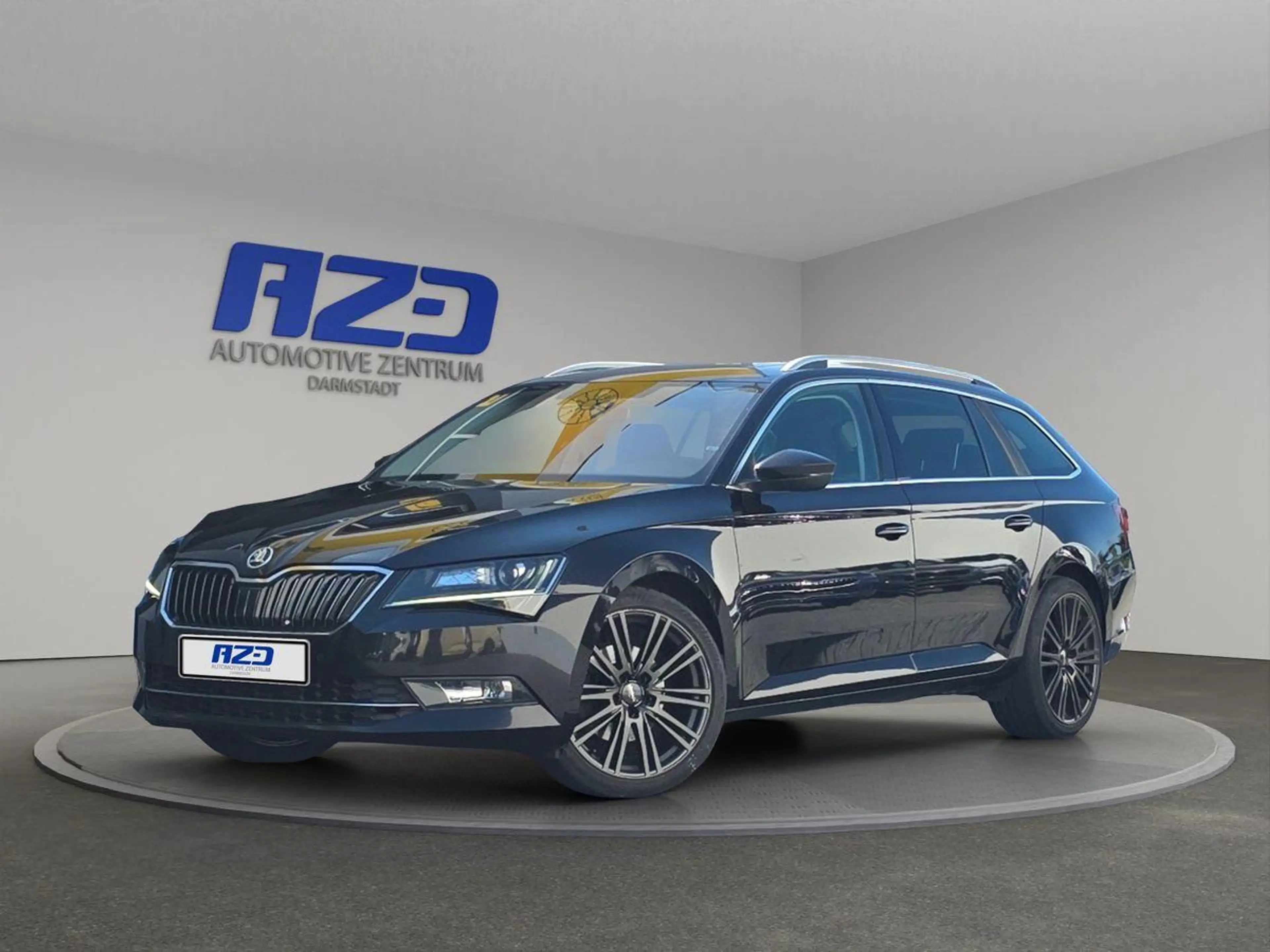 Skoda Superb Style TDI PANO AHK ACC R-KAM BI-XEN MEMOR