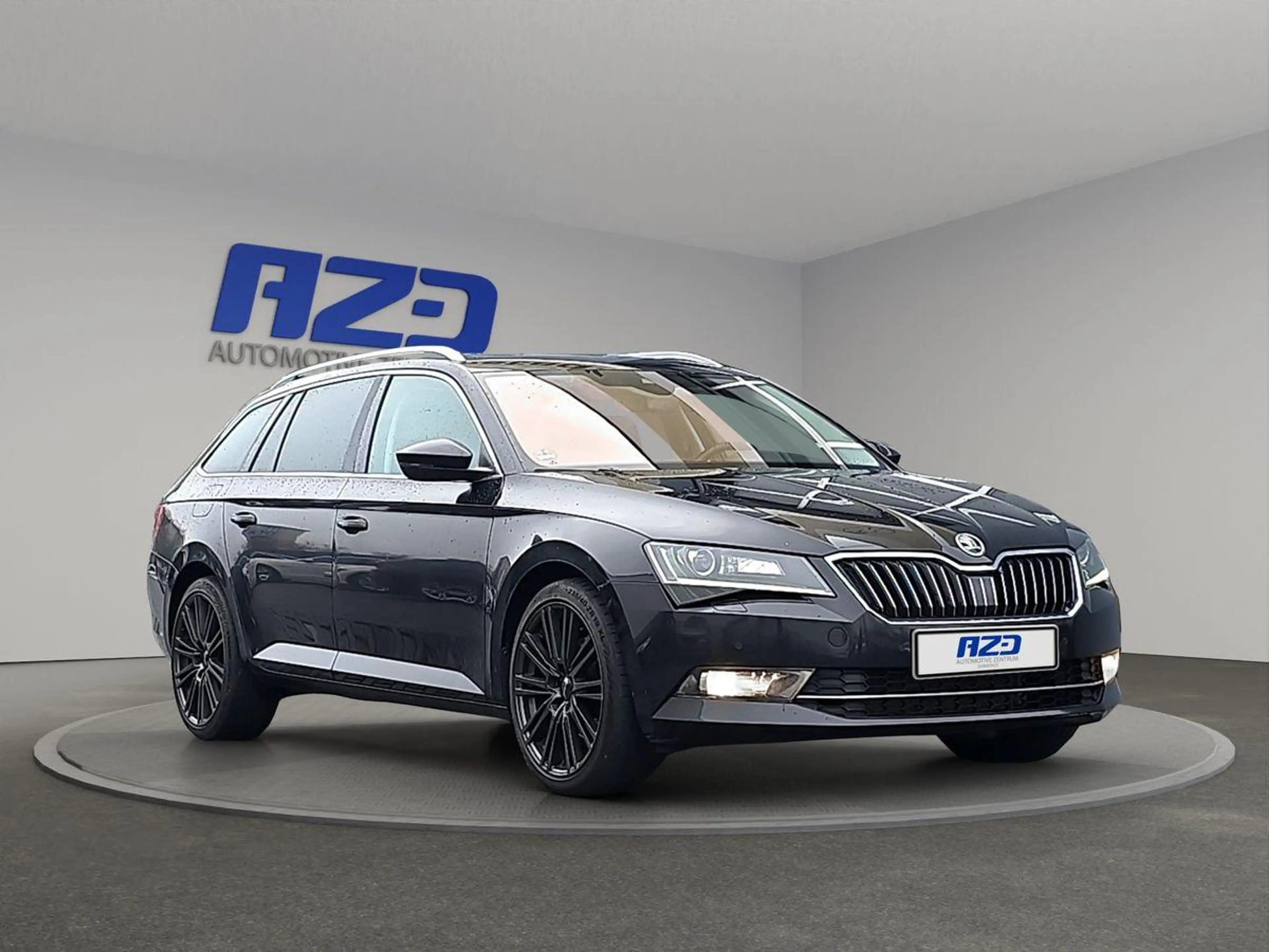 Skoda Superb Style TDI PANO AHK ACC R-KAM BI-XEN MEMOR — photo 3