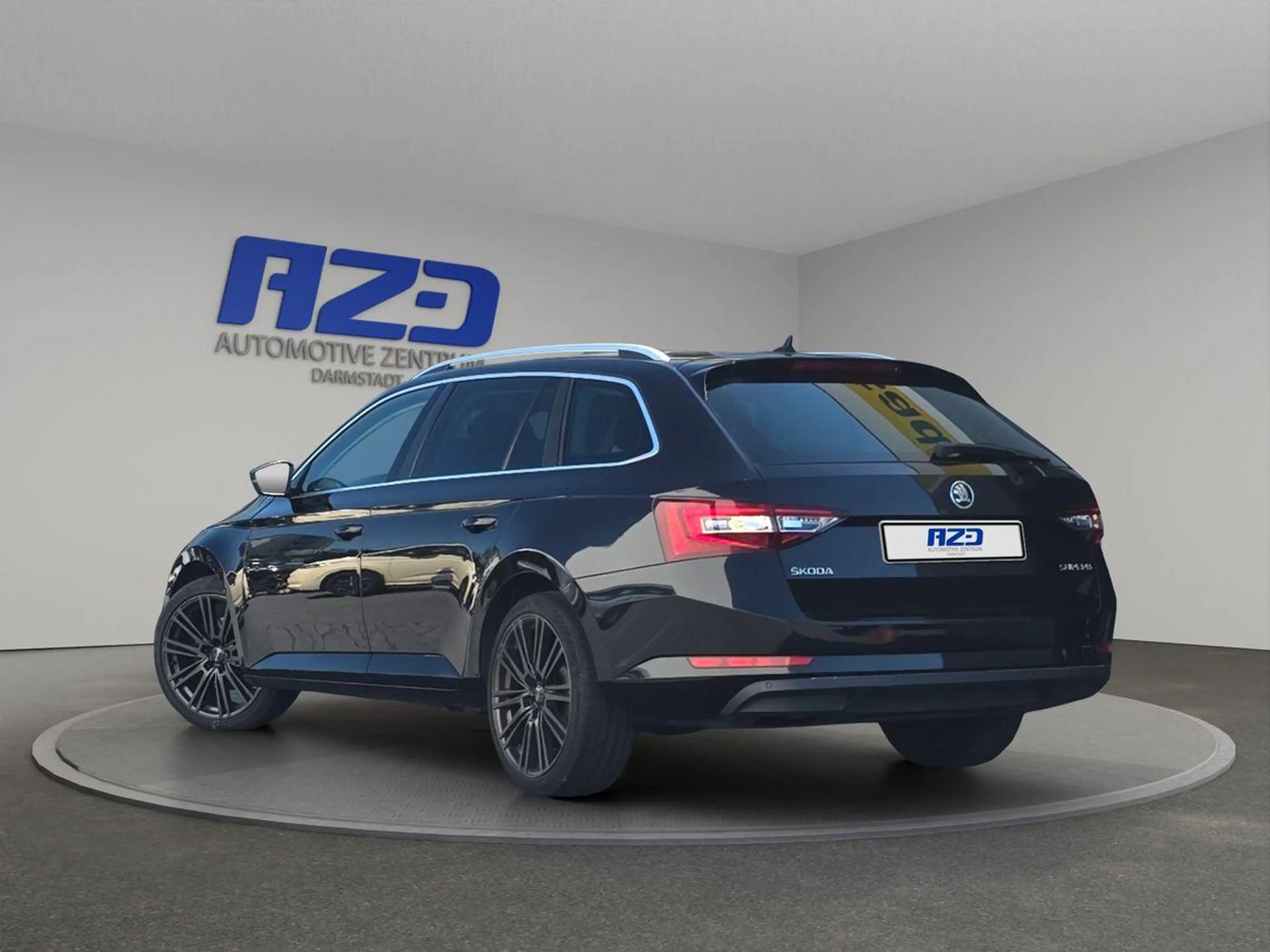 Skoda Superb Style TDI PANO AHK ACC R-KAM BI-XEN MEMOR — photo 4