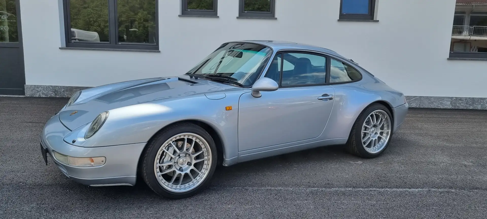 Porsche 993 Carrera 4   911 Silber - 1