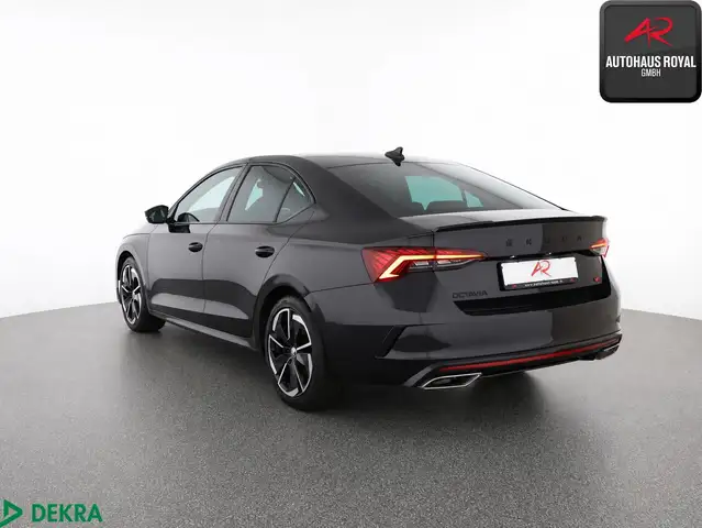 Skoda Octavia view 3