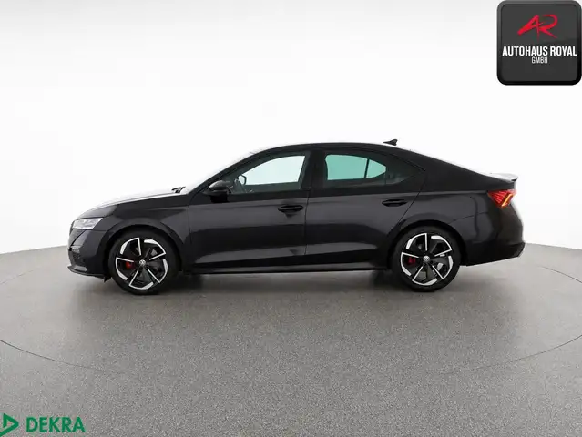 Skoda Octavia view 2