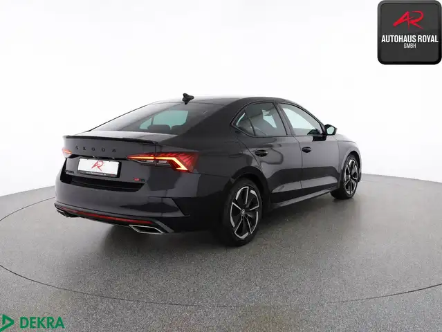 Skoda Octavia view 5