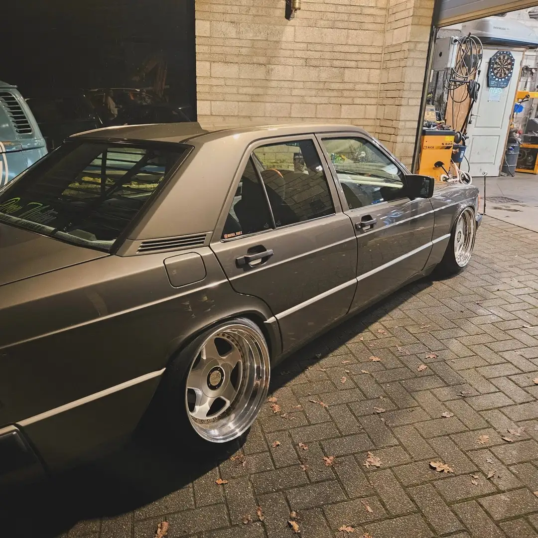 Mercedes-Benz 190 w201 Argento - 2