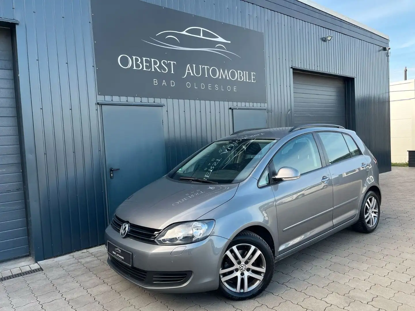 Volkswagen Golf Plus VI *Automatik*1.Hand*Scheckheft* Gris - 2