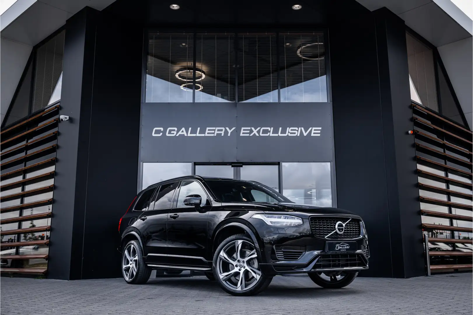 Volvo XC90 2.0 T8 Recharge AWD R-Design Long Range 7P - Panor Noir - 1