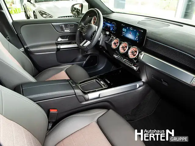 Mercedes-Benz Eqb view 6