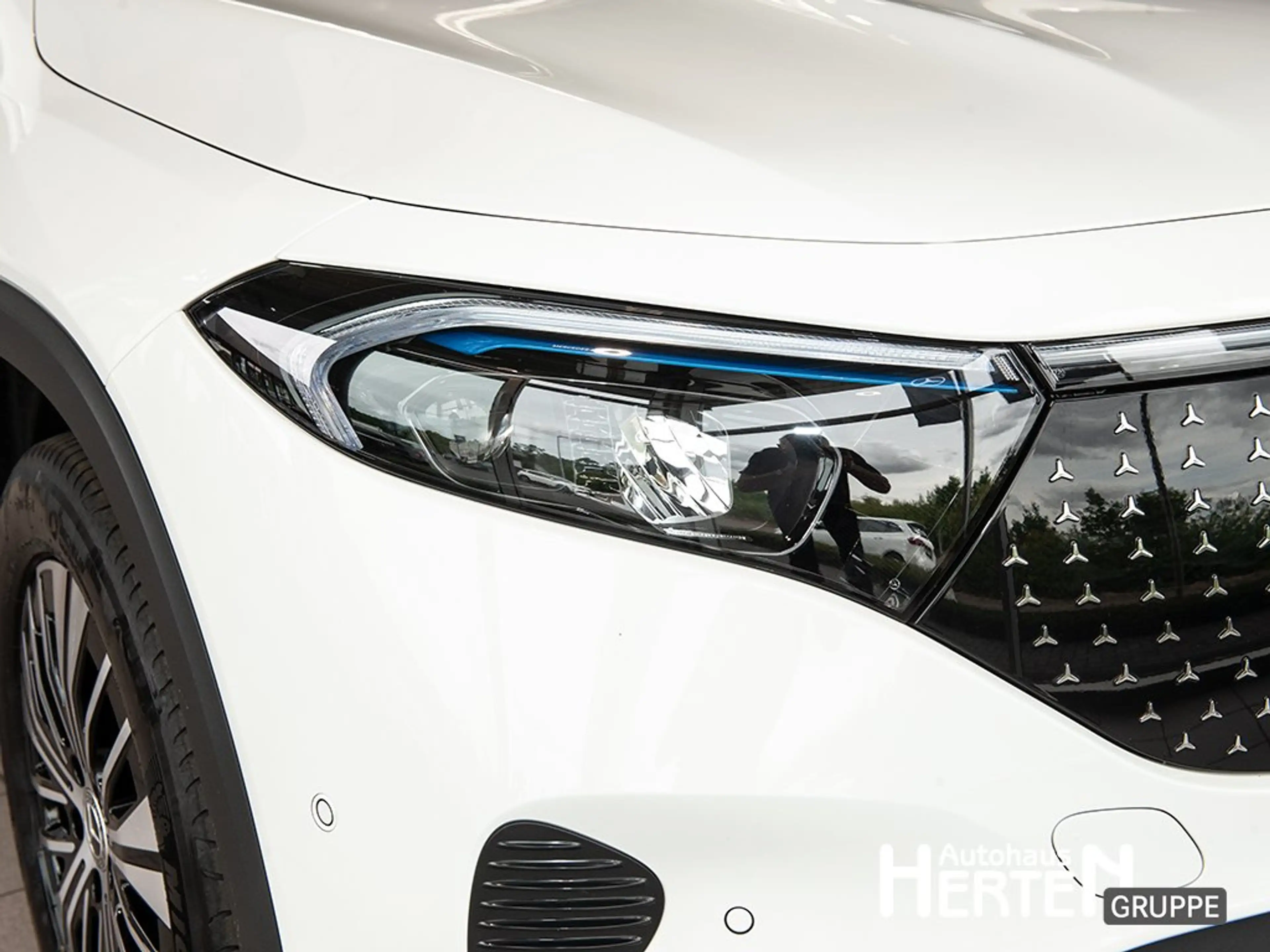 Mercedes-Benz EQB 250 +ELECTRIC-ART+360°+MEMORY+KEYLESS+LED+SHZ — photo 13