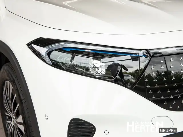 Mercedes-Benz Eqb view 13