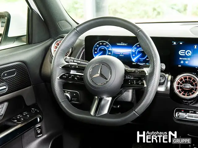 Mercedes-Benz Eqb view 7