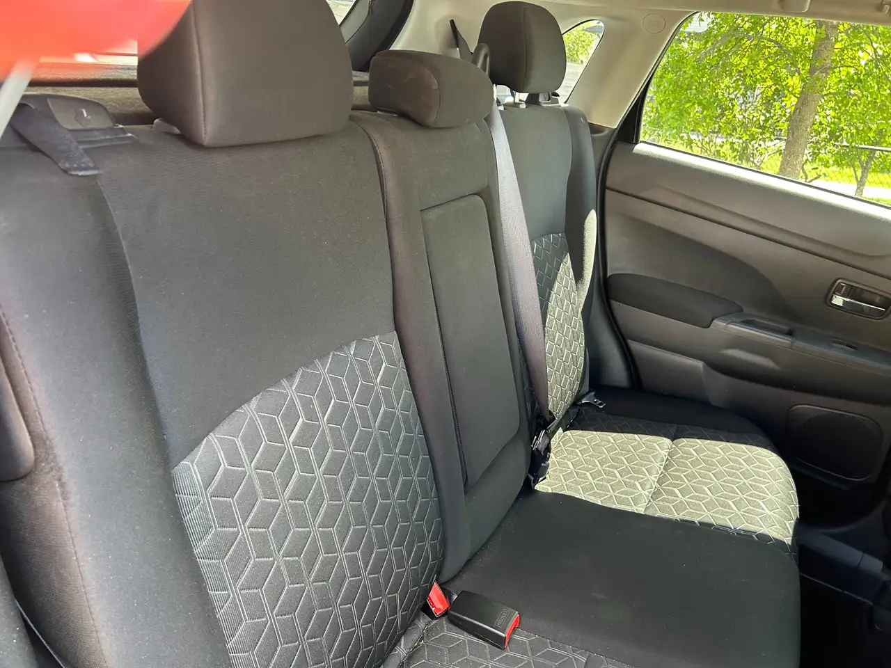 Mitsubishi Outlander снимка Mitsubishi Outlander
