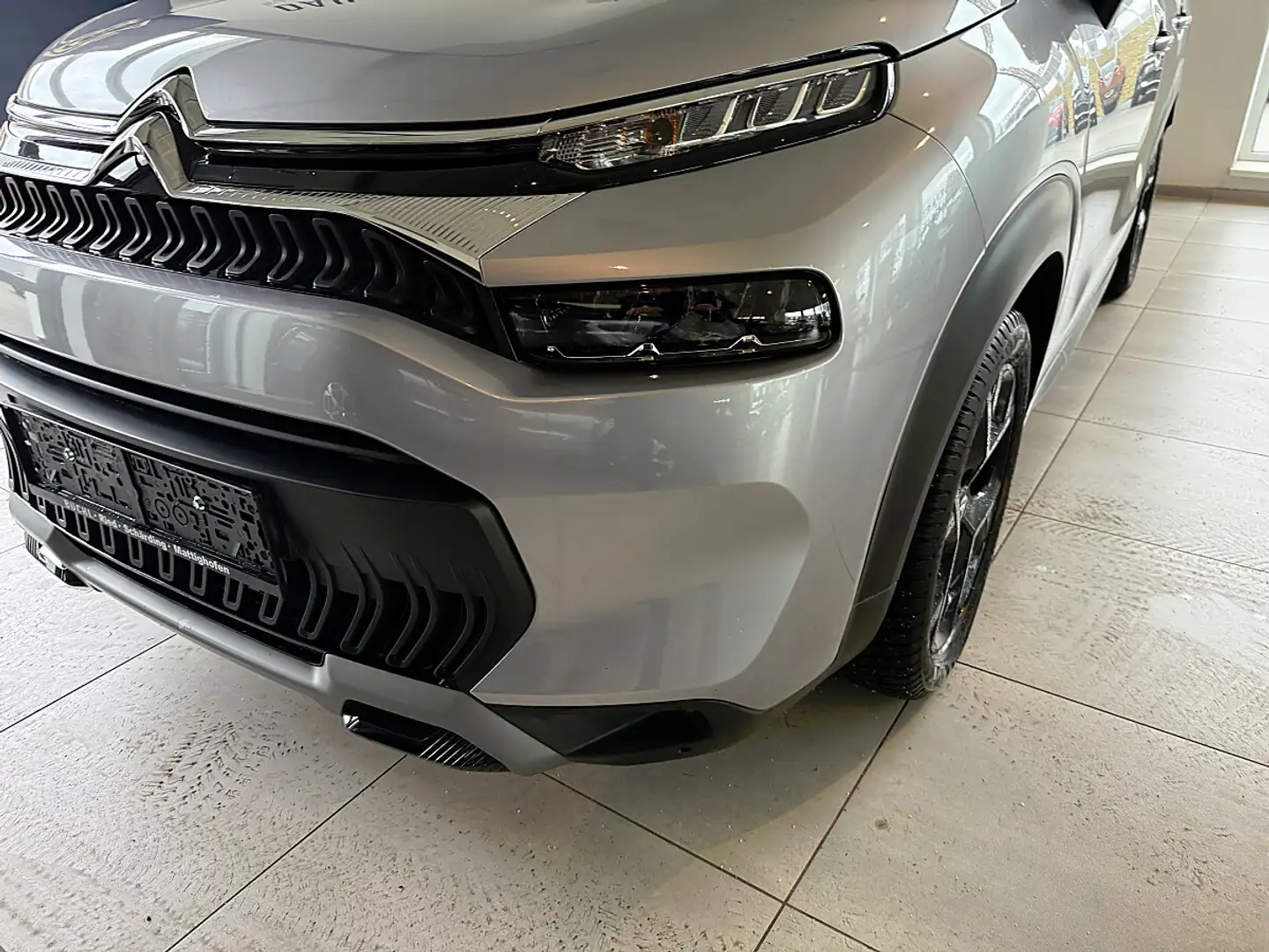 Citroen C3 Aircross PureTech110 S&S 6-Gang-Manuell Max Grau - 2
