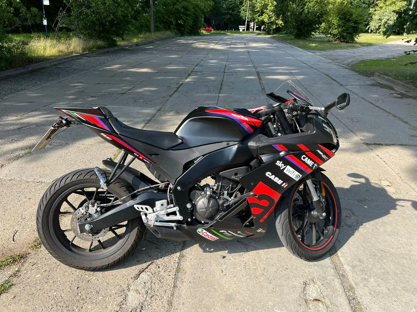 Aprilia RS 125 Replica Schwarz - 1