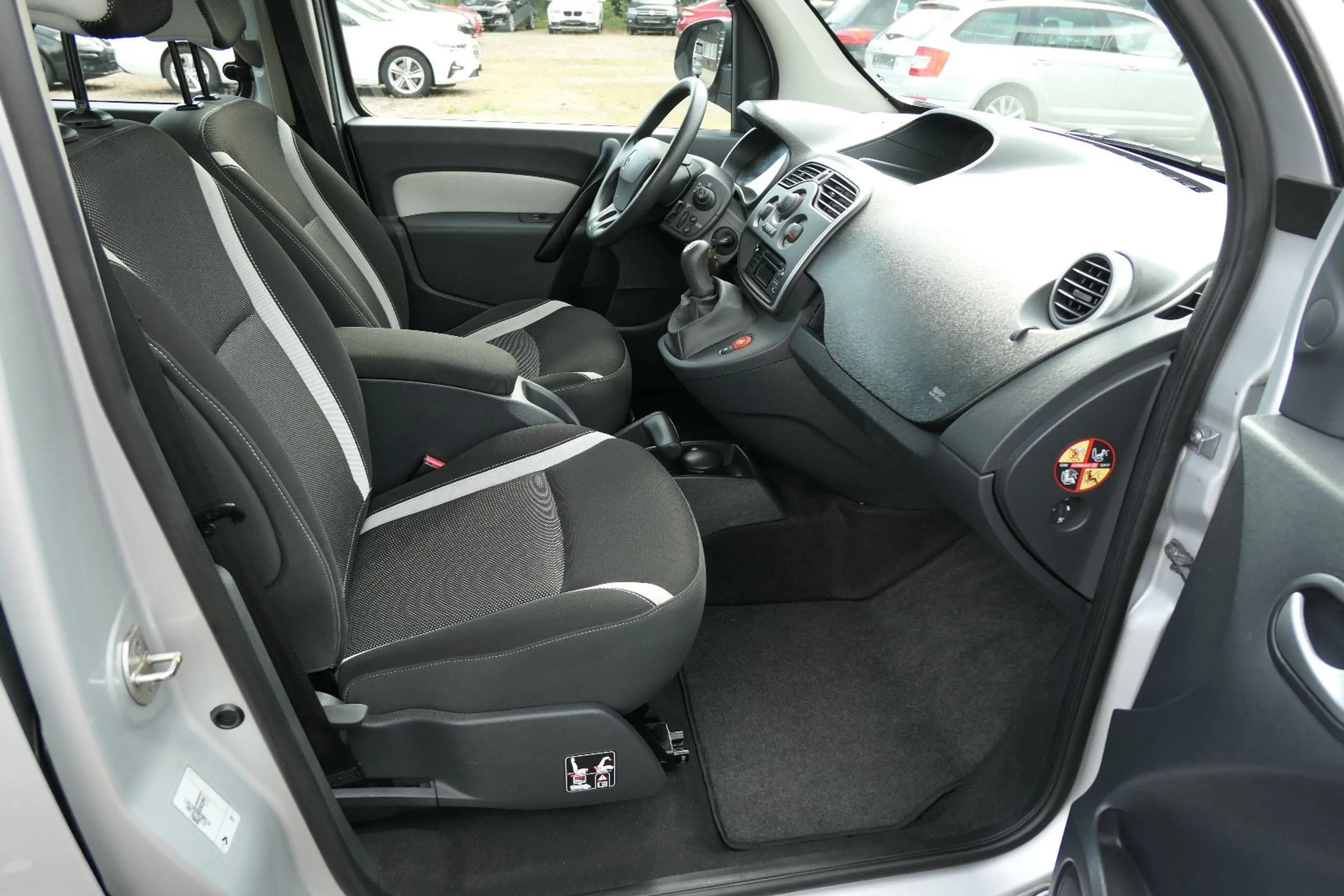 Renault Kangoo Happy Family/Euro5/AHK — photo 11